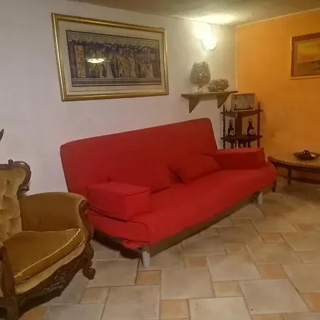 Charming In 90 M² Private Garden Appartement *