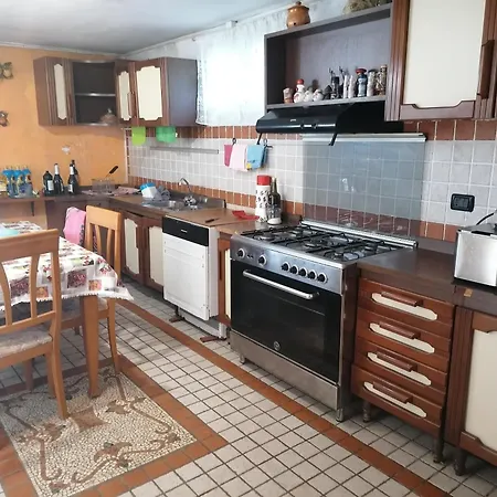 Charming In 90 M² Private Garden Appartement